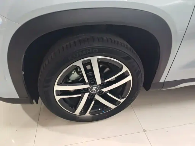 BYD Song L DM-i — Фото автомобиля 22