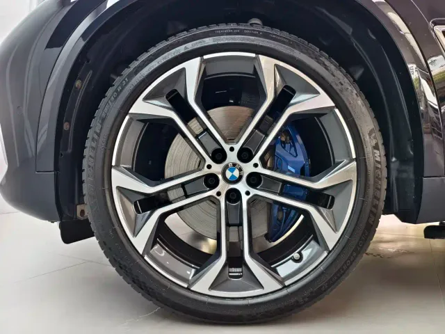 BMW X5 — Фото автомобиля 18