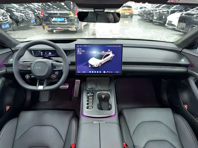 Xiaomi SU7 — Фото автомобиля 12