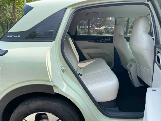 Geely Starry Wish — Фото автомобиля 11