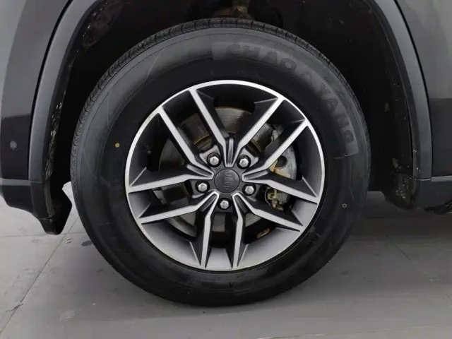 Jeep Grand Cherokee — Фото автомобиля 17