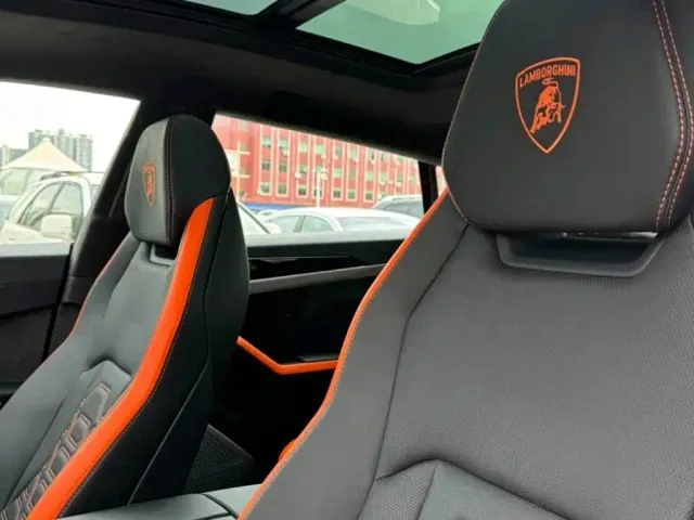 Lamborghini Urus — Фото автомобиля 7