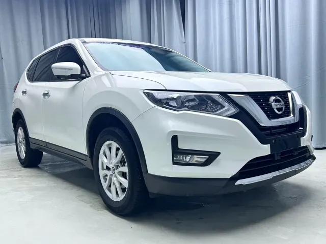 Nissan X-Trail — Фото автомобиля 3