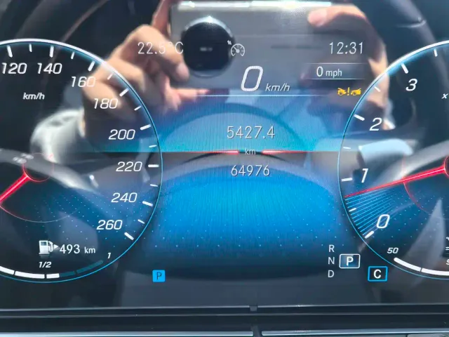 Mercedes-Benz E-Class — Фото автомобиля 16