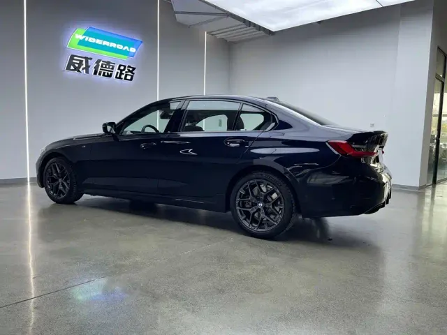 BMW 3 Series — Фото автомобиля 4
