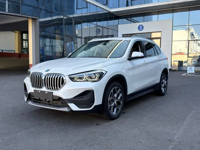 BMW X1 — Фото автомобиля 2
