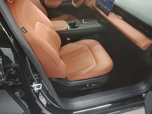 Wuling Starlight — Фото автомобиля 24