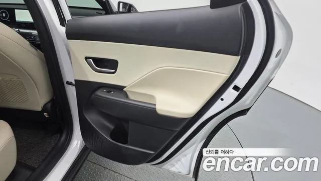 Hyundai Kona SX2 — Фото автомобиля 14