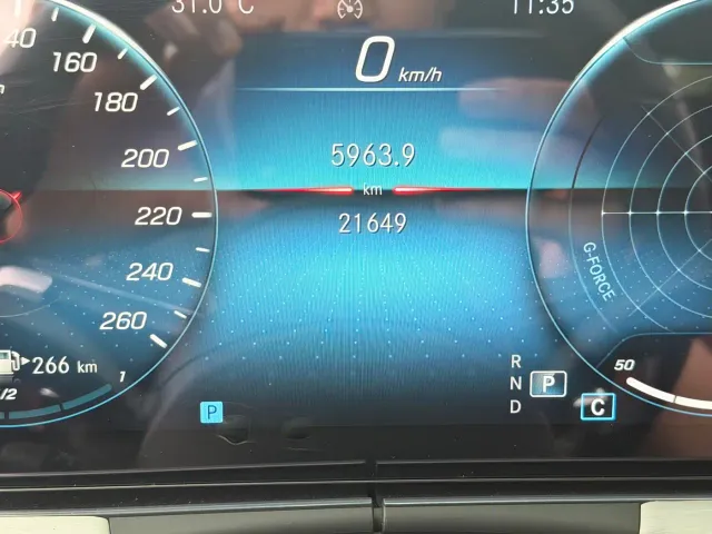 Mercedes-Benz E-Class — Фото автомобиля 8