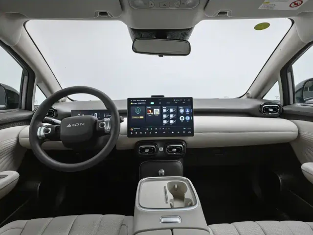 GAC Aion UT — Фото автомобиля 5
