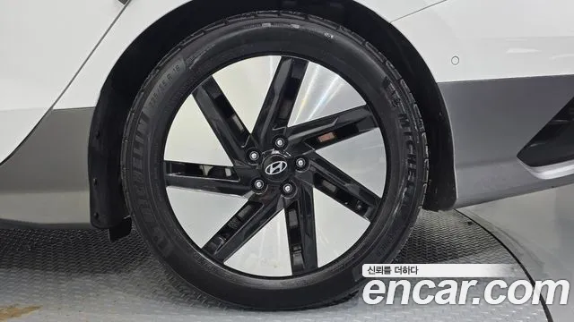 Hyundai Ioniq 6 — Фото автомобиля 6