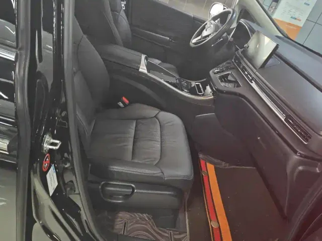 Honda Elysion — Фото автомобиля 8