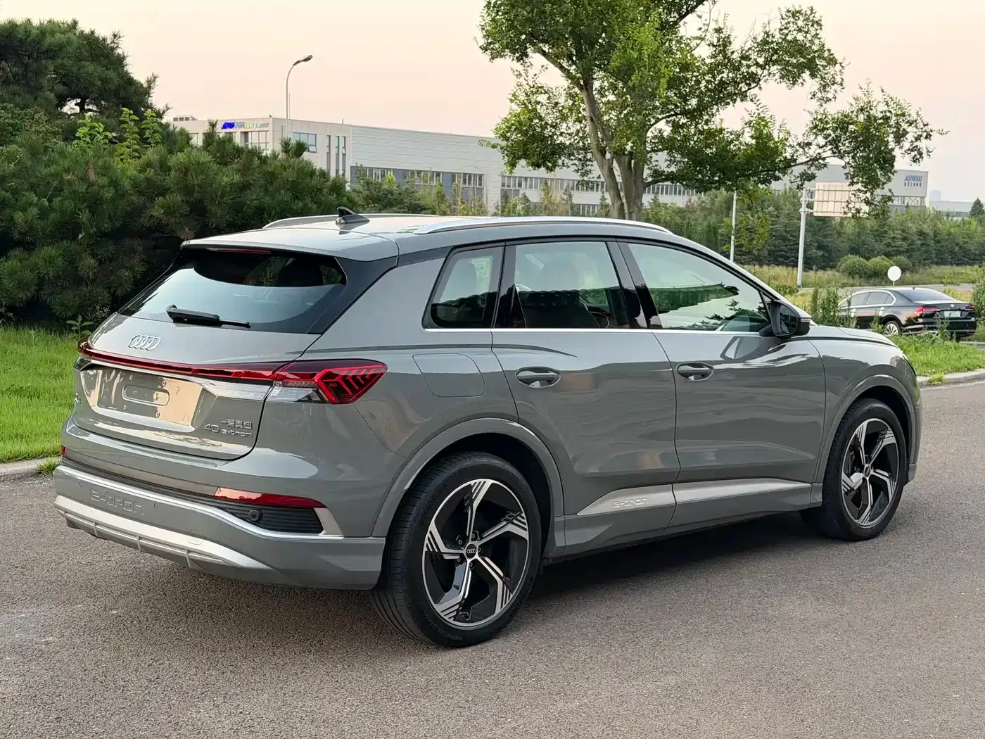 Audi Audi Q4 e-tron 2024 40 e-tron Creation Edition — Фото автомобиля 4
