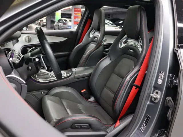 Mercedes-Benz E-Class AMG — Фото автомобиля 12