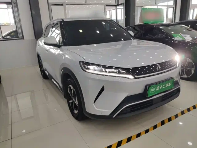 BYD Yuan UP — Фото автомобиля 3