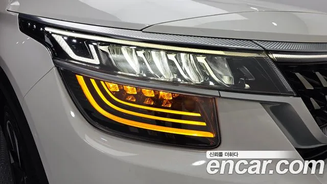 Kia Seltos — Фото автомобиля 7