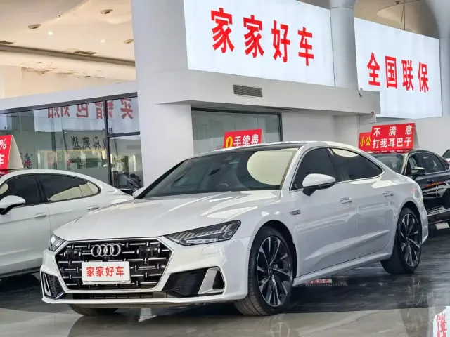 Audi A7L — Фото автомобиля 2