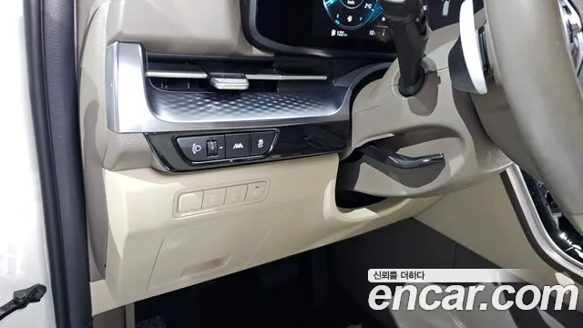 Kia Canival Carnival 4 поколение Бензин 7 мест Hi-Limousine — Фото автомобиля 26