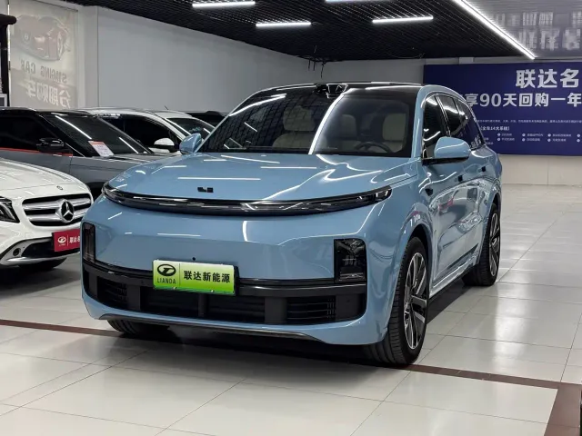 Фотография автомобиля — Li Auto L8