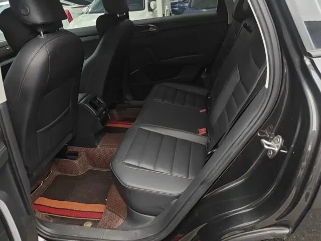Volkswagen Tharu — Фото автомобиля 5
