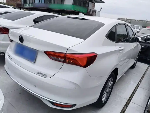 Buick Verano — Фото автомобиля 6