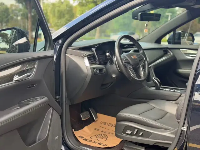 Cadillac XT5 — Фото автомобиля 7