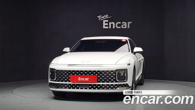Hyundai Grandeur GN7 — Фото автомобиля 3
