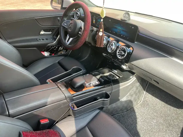 Mercedes-Benz A-Class — Фото автомобиля 11