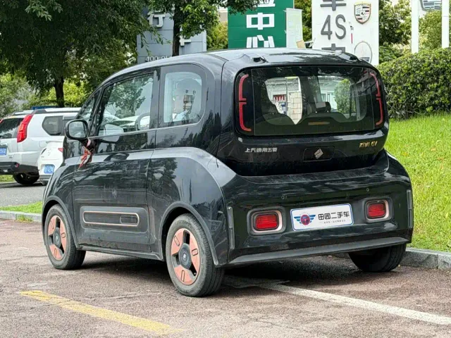 Baojun KiWi EV — Фото автомобиля 4