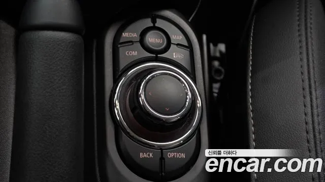 MINI Cooper — Фото автомобиля 19