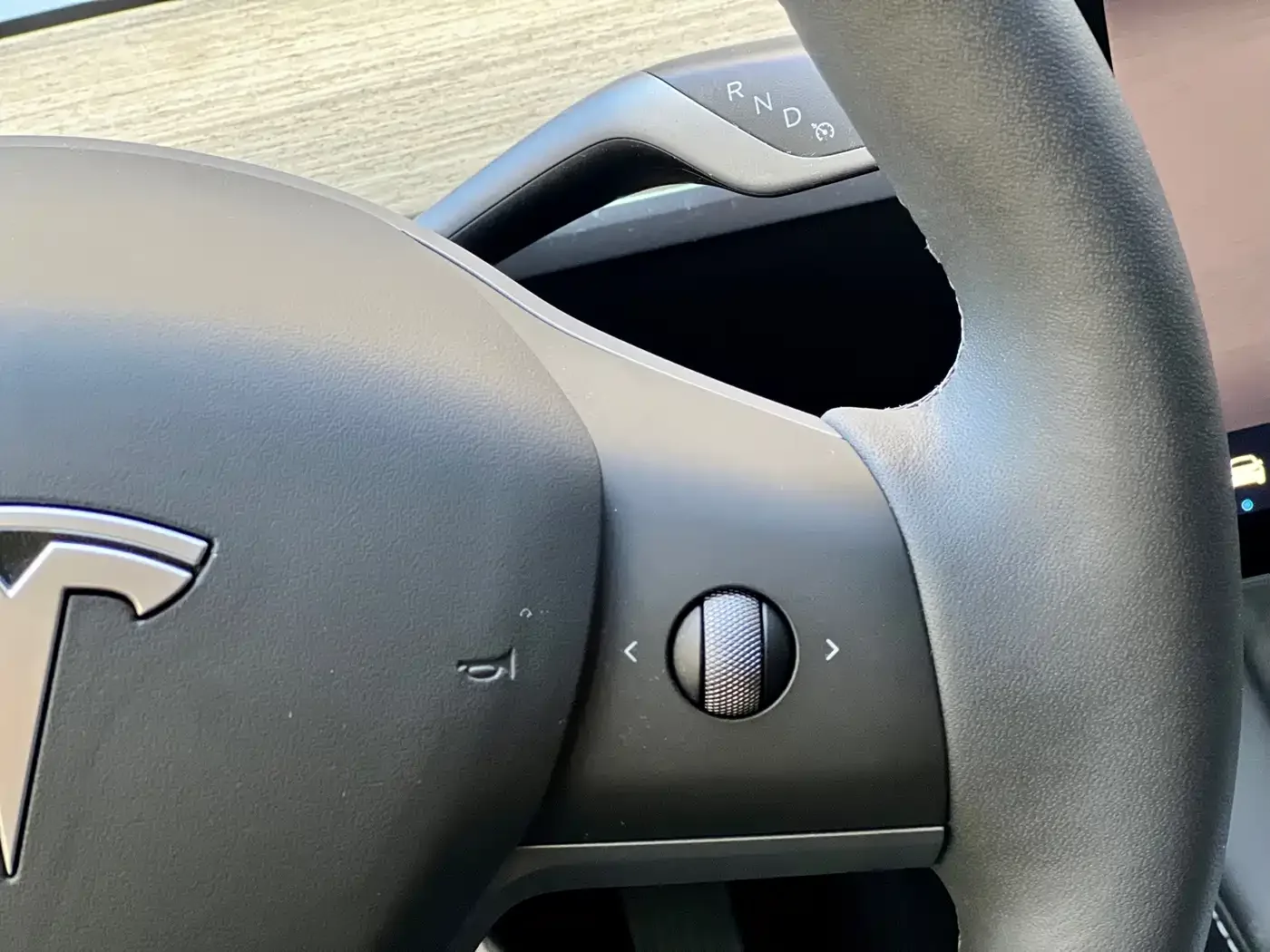 Tesla Model Y 2022 Facelift Rear-Wheel Drive Version — Фото автомобиля 17