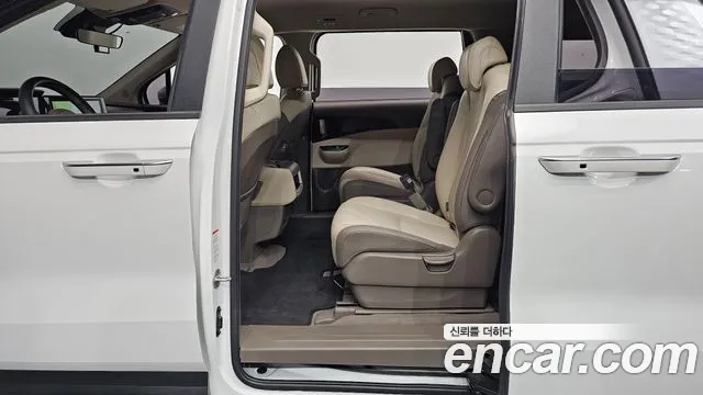 Kia Canival Carnival 4 поколение Дизель 9 мест Prestige — Фото автомобиля 11