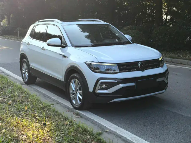 Volkswagen T-Cross — Фото автомобиля 3
