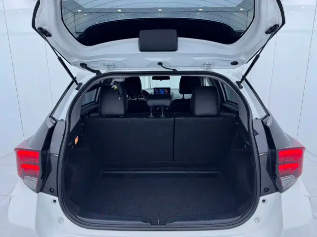 Toyota YARiS L Zhi Xuan — Фото автомобиля 15