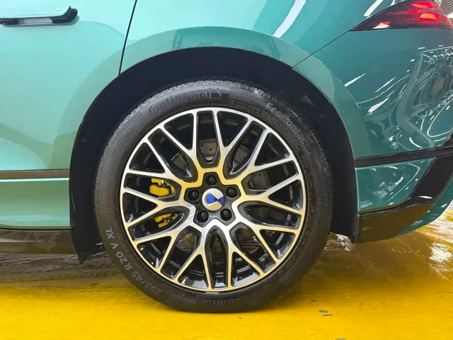 Denza Z9GT — Фото автомобиля 11
