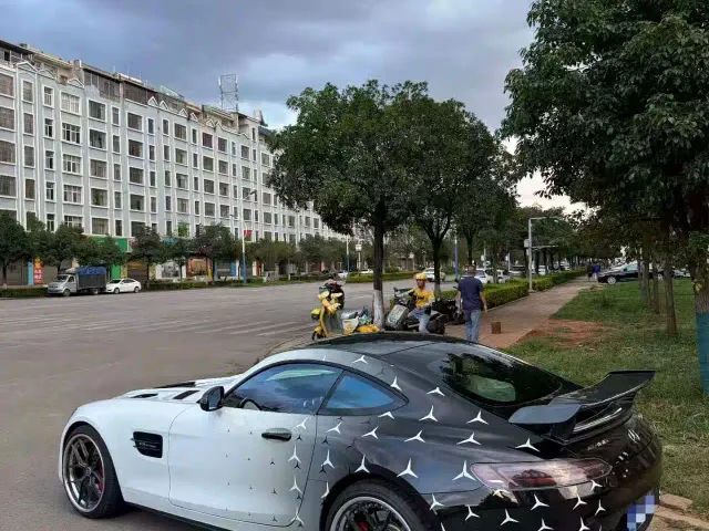 Mercedes-Benz AMG GT — Фото автомобиля 3