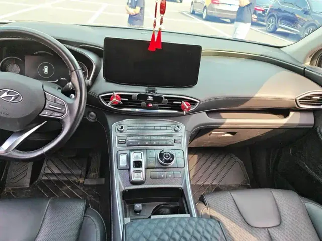 Hyundai Santa Fe — Фото автомобиля 13