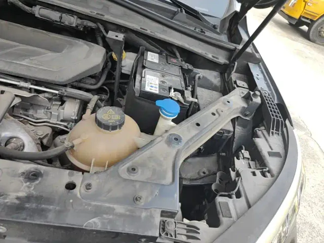 Roewe RX5 Max — Фото автомобиля 21