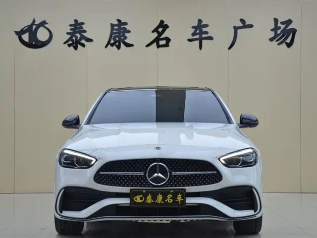 Mercedes-Benz C-Class — Фото автомобиля 2