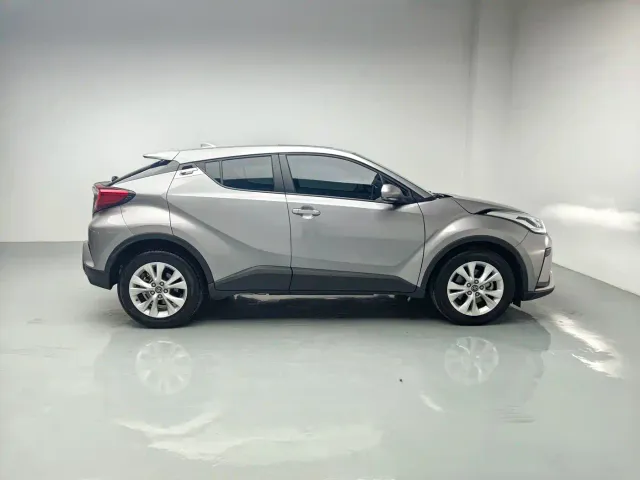 Toyota IZOA — Фото автомобиля 5