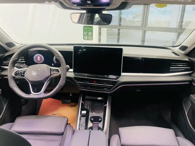 Volkswagen Passat — Фото автомобиля 8