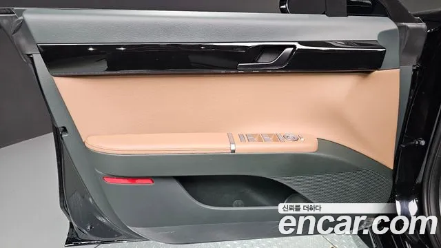 Hyundai Grandeur GN7 — Фото автомобиля 24