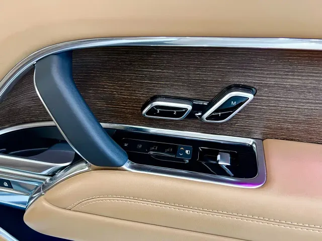 Land Rover Range Rover — Фото автомобиля 21