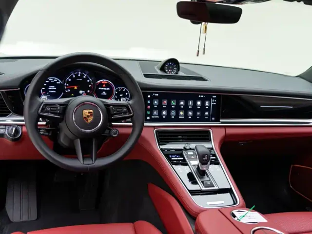 Porsche Panamera — Фото автомобиля 16