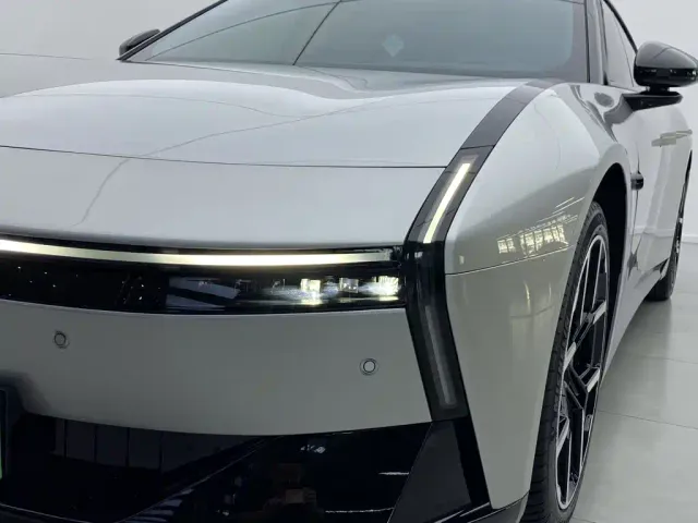 Xpeng P7 — Фото автомобиля 6
