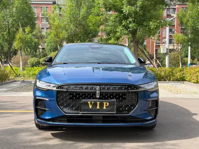 Lincoln Z — Фото автомобиля 2