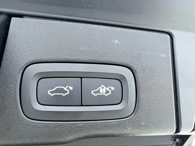 Volvo XC60 — Фото автомобиля 22