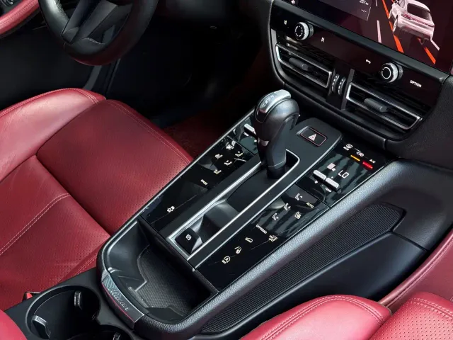 Porsche Macan — Фото автомобиля 15
