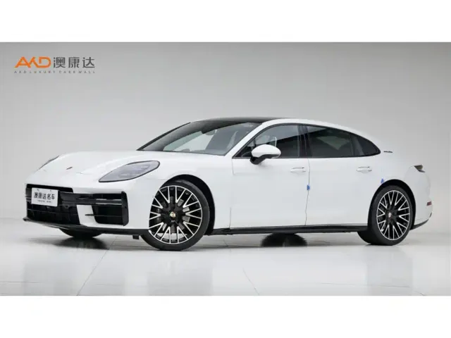 Фотография автомобиля — Porsche Panamera