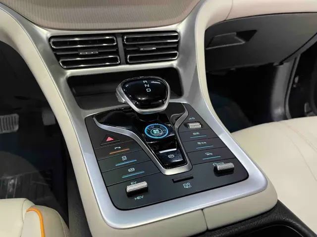 BYD Song Pro — Фото автомобиля 15
